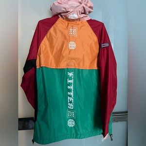 Fitted Hawaii Ahulaʻi Windbreaker